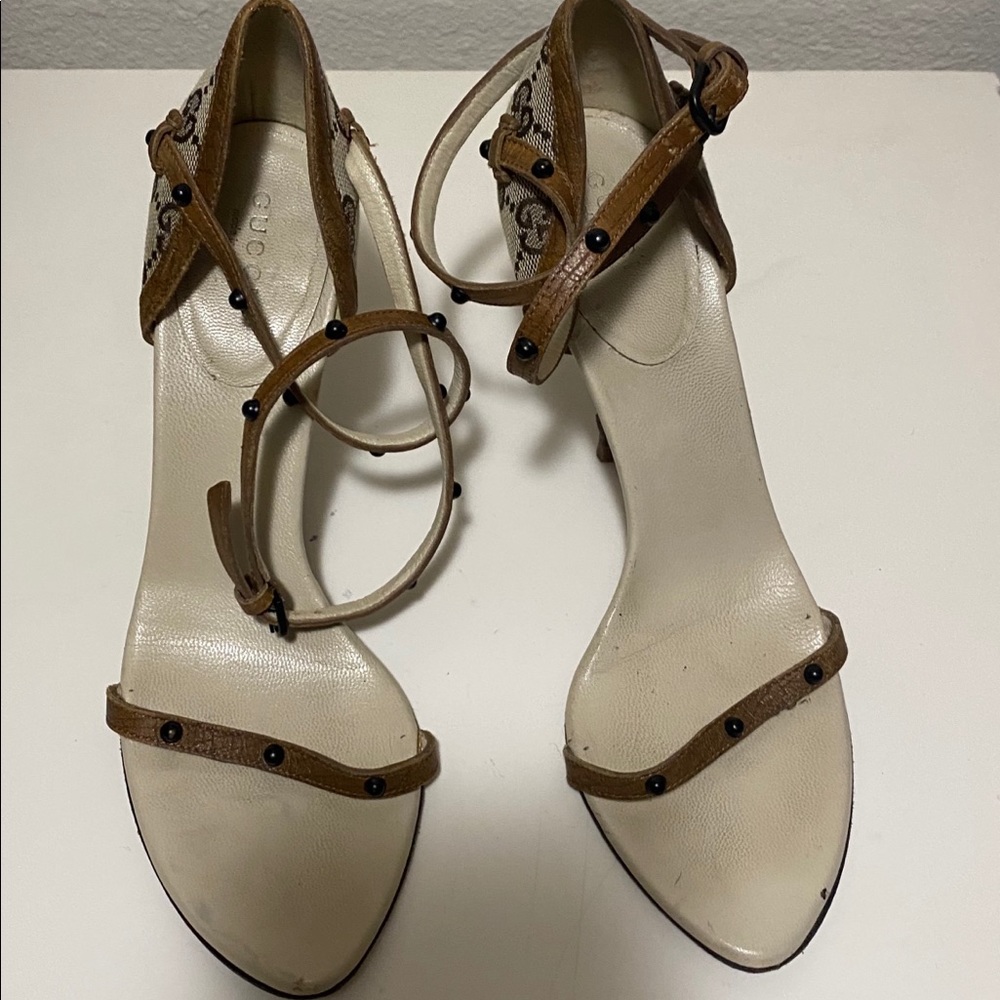 Authentic Gucci sandal heel